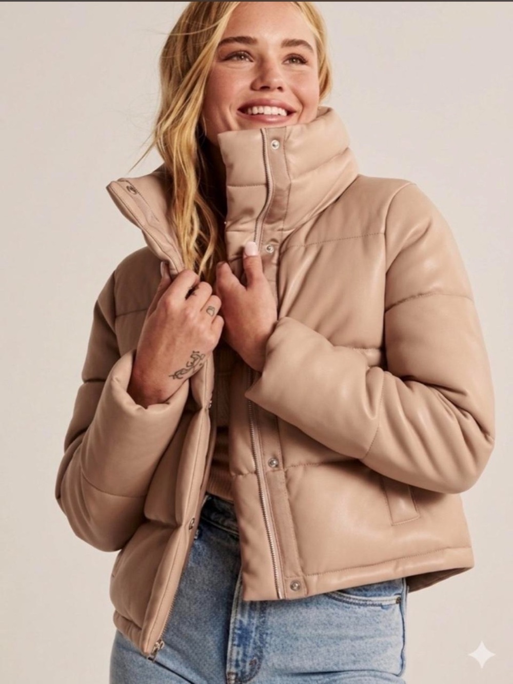 Abercrombie & Fitch Vegan The Mini Puffer Beige Quilted Puffer Jacket